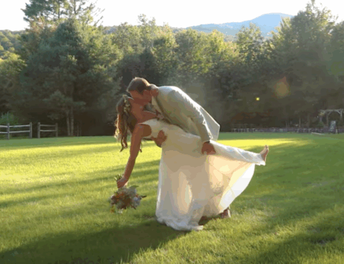 How to Pose for Candids You’ll Actually Love